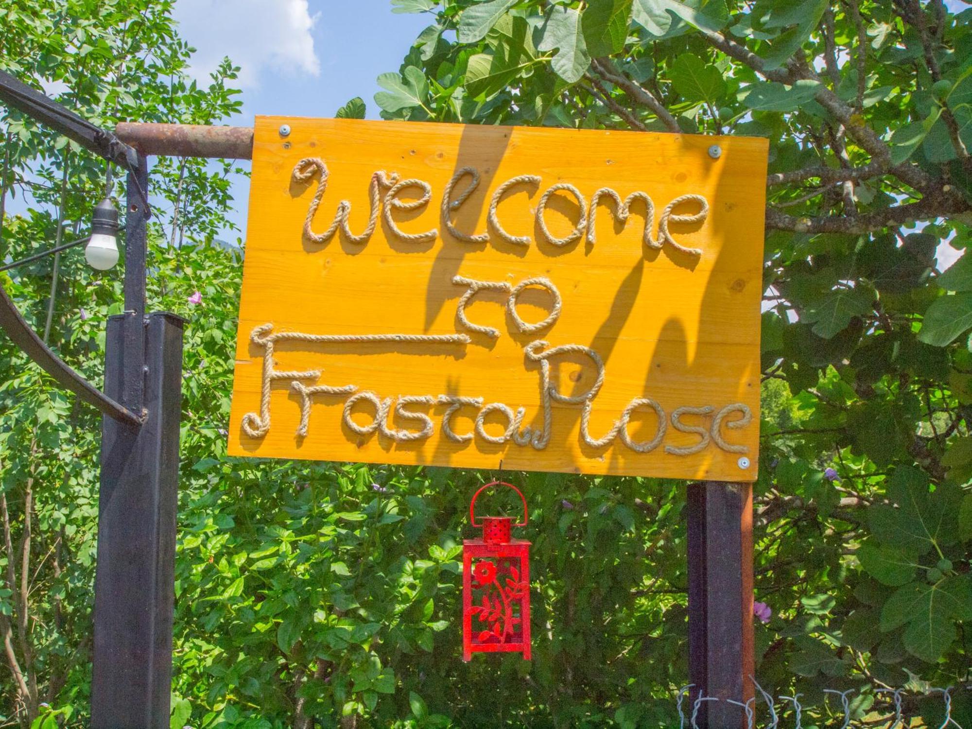 Frasta'S Rose Apartment Plaka  Exterior photo